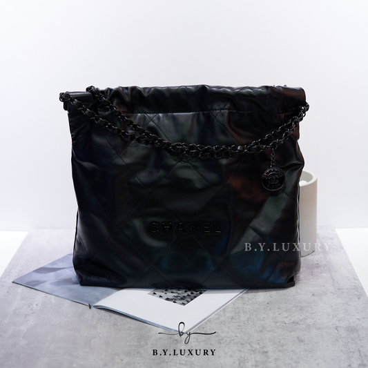 閑置品 CHANEL 22 Medium Shiny Calfskin So Black AS3261