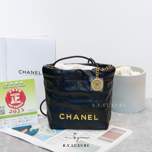 全新現貨 CHANEL 22 Mini 小牛皮 黑 金 AS3980