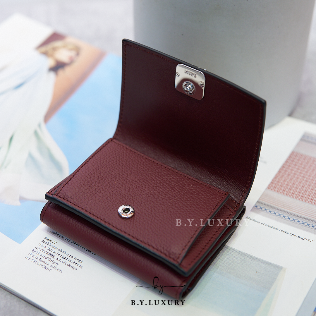 閑置品 LOEWE Anagram trifold wallet in shiny nappa calfskin