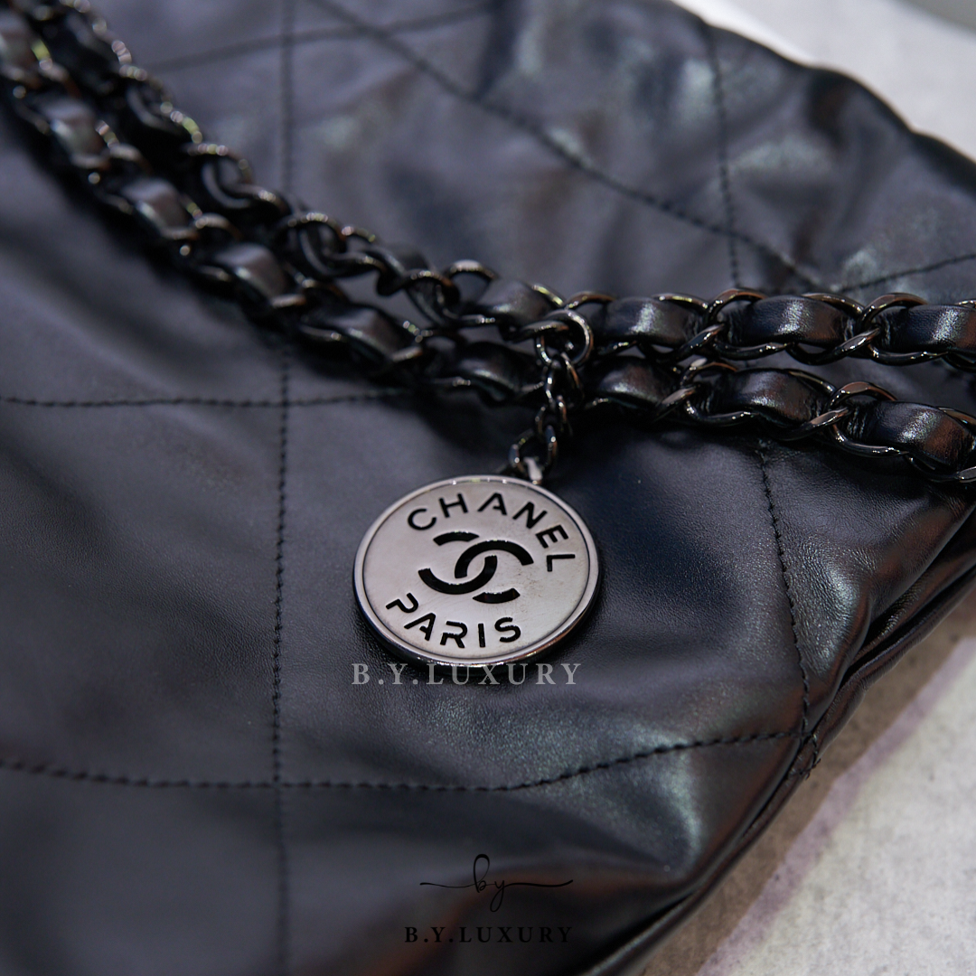 閑置品 CHANEL 22 Medium Shiny Calfskin So Black AS3261