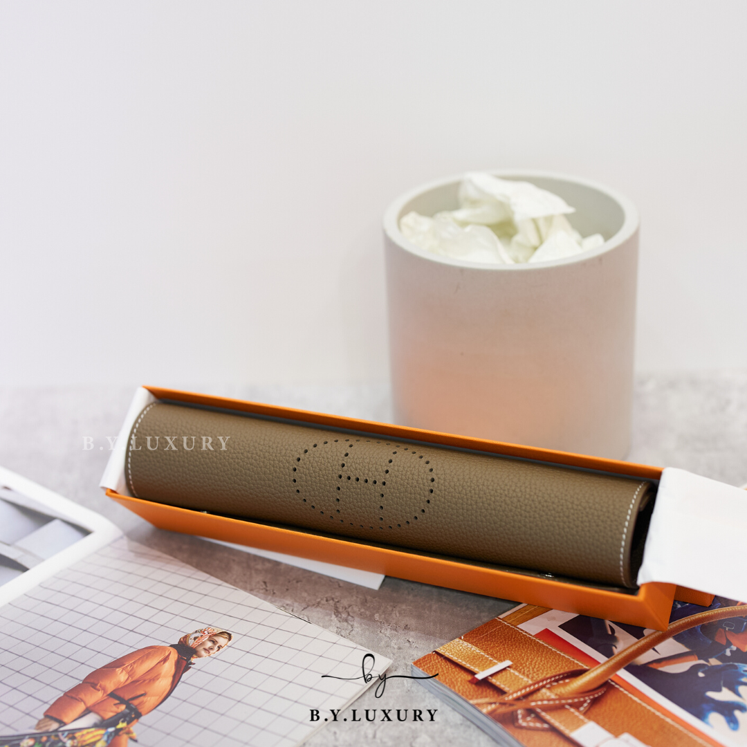 全新現貨 HERMES Mises et Relances change tray 25 CM TC 18 大象灰 置物盤子