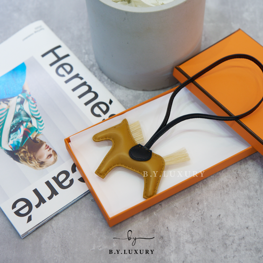 全新現貨 HERMES Rodeo PM 芝麻色/黑色/自然