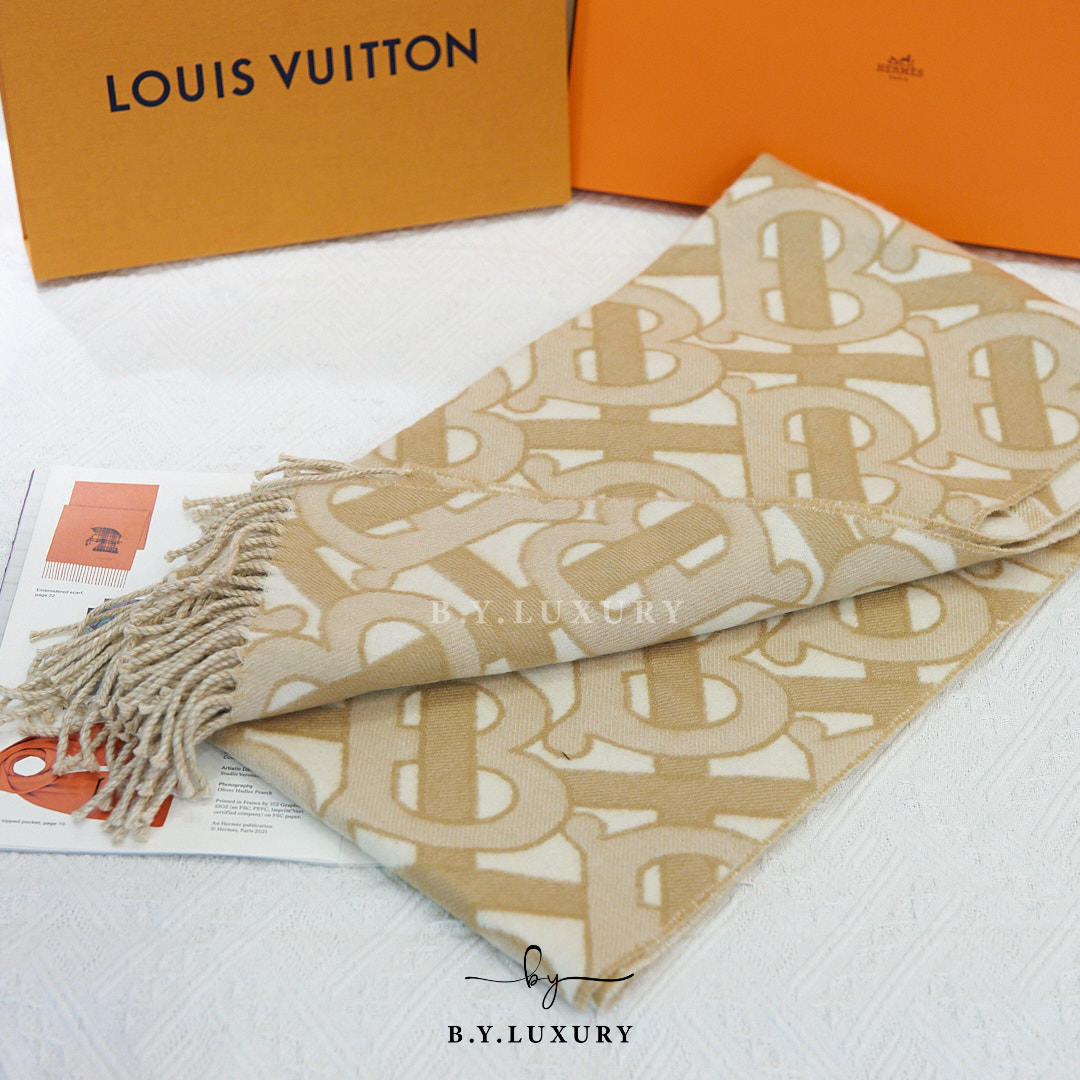 全新現貨 BURBERRY Monogram Cashmere Wool Blend Jacquard Scarf 意大利製羊毛頸巾