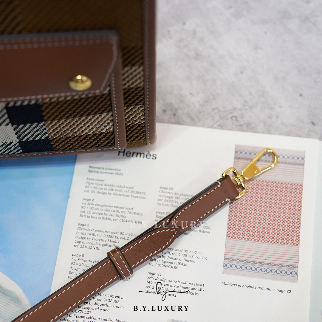 閑置品 BURBERRY Mini Pocket Bag Canva and Leather Brown Checked