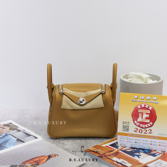 全新現貨 HERMES Mini Lindy TC 4B 餅乾色 銀扣