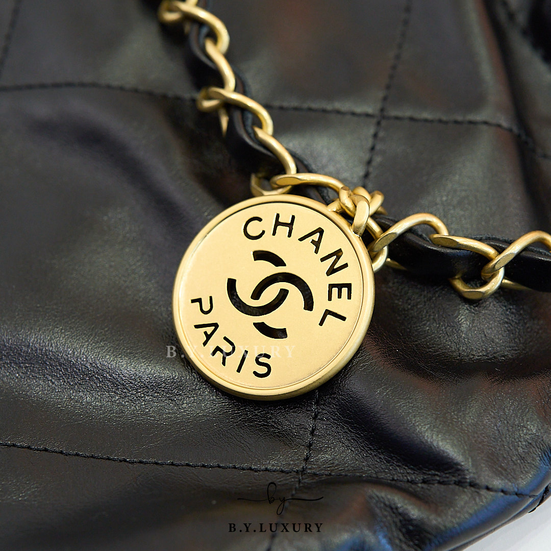 閑置品 CHANEL 22 小號 亮面小牛皮 黑色 垃圾袋 AS3260