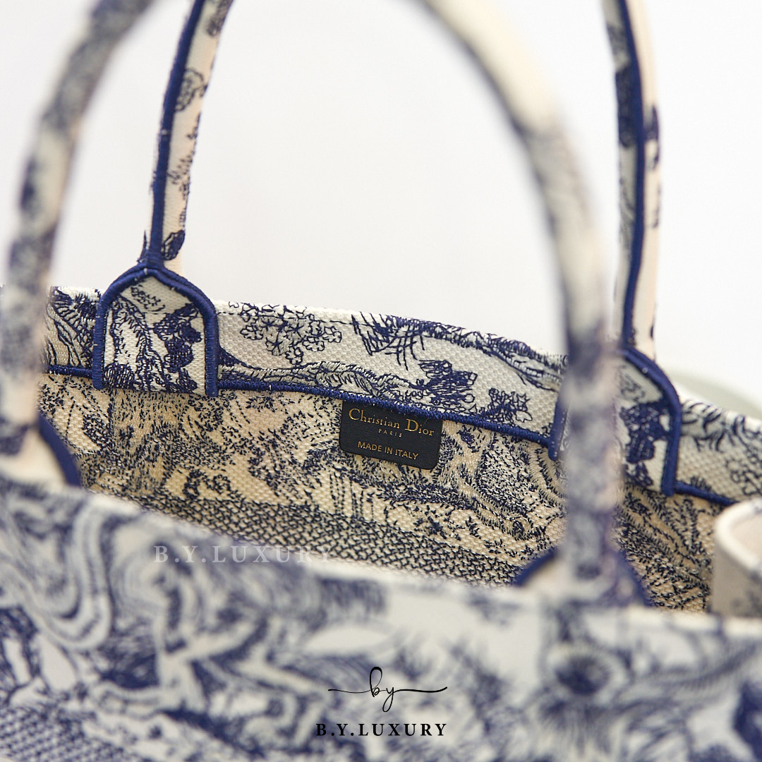 閑置品 DIOR Book Tote Medium 動物園限定