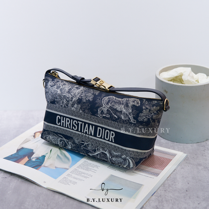 閑置品 DIOR Diortravel Nomad Pouch Canva
