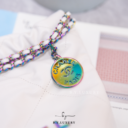 閑置品 CHANEL 22 mini VIP 24C 限量款 白色 小牛皮 幻彩 彩虹金屬