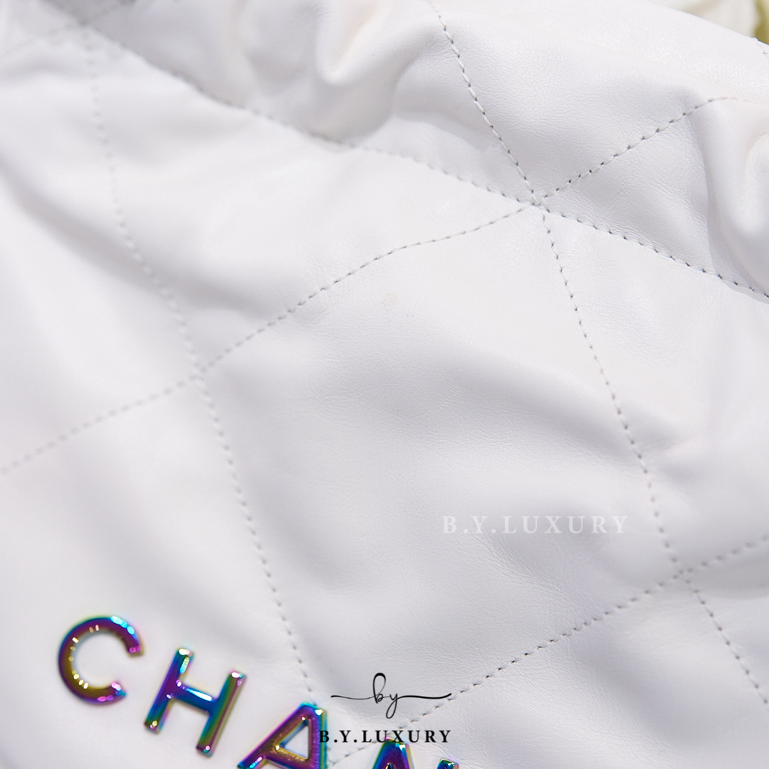 閑置品 CHANEL 22 mini VIP 24C 限量款 白色 小牛皮 幻彩 彩虹金屬