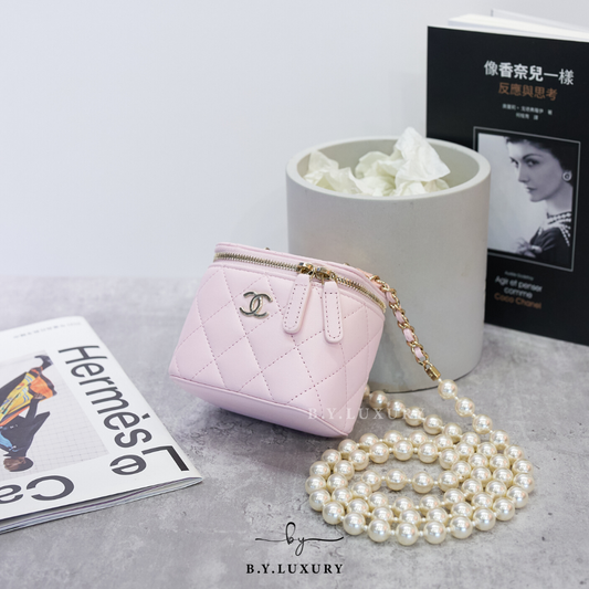 全新現貨 CHANEL Mini Vanity Case with Pearl 小羊皮 珍珠 小盒子包