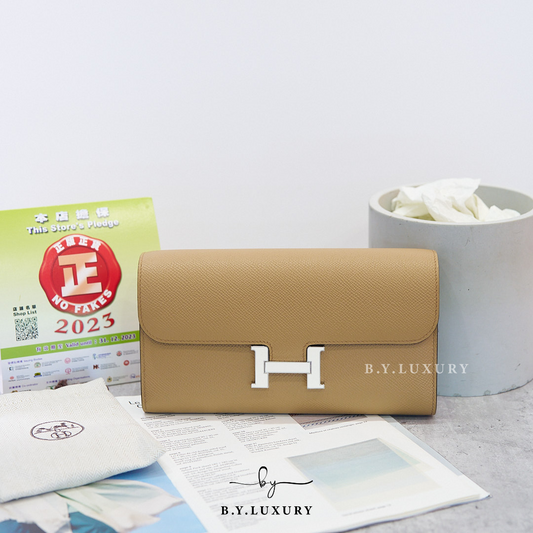 全新現貨 HERMES Constance To Go Wallet with strap Epsom 0M 新茶色 I2 奶油色 琺瑯扣