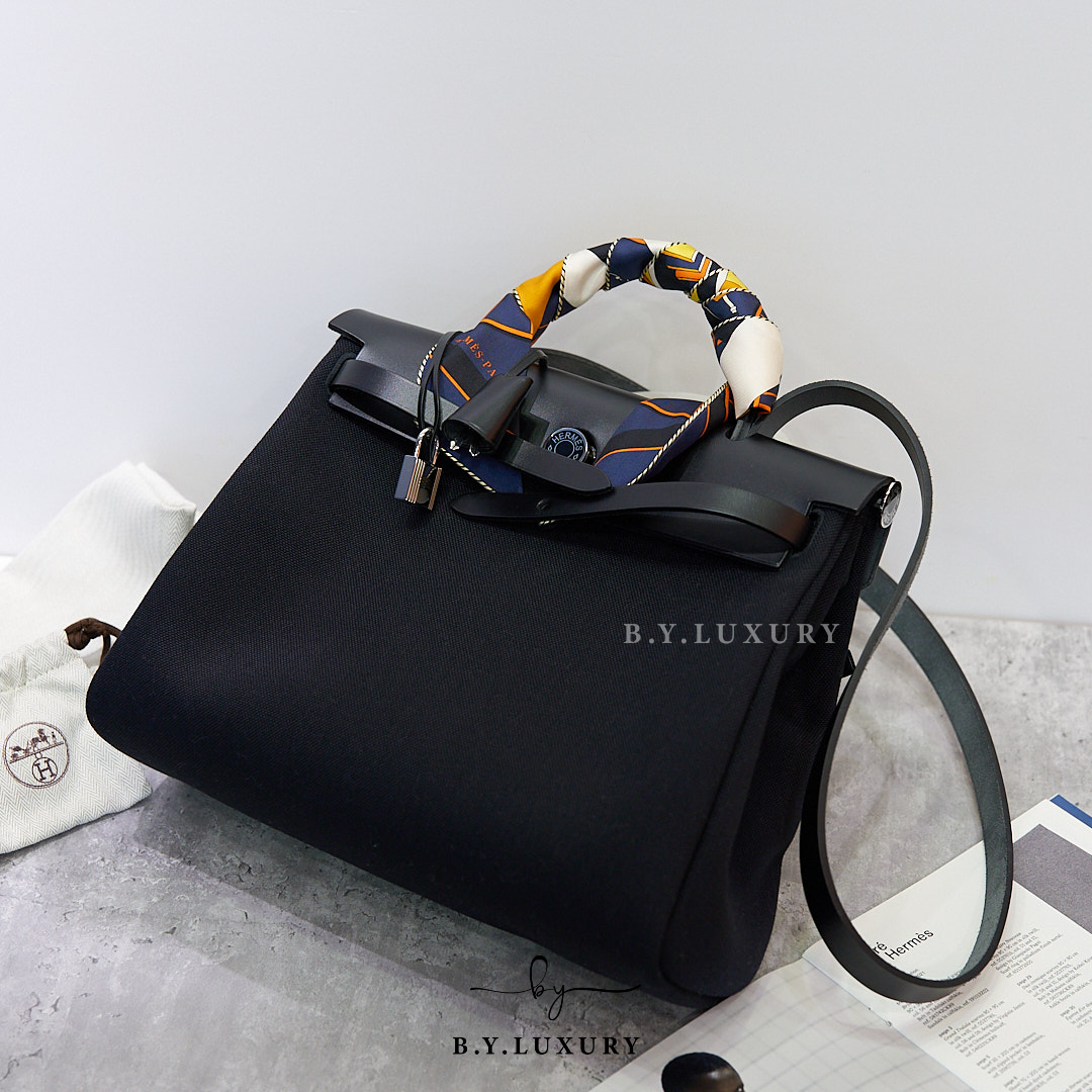 閑置品 HERMES Herbag 31 So Black 89 黑色 銀扣