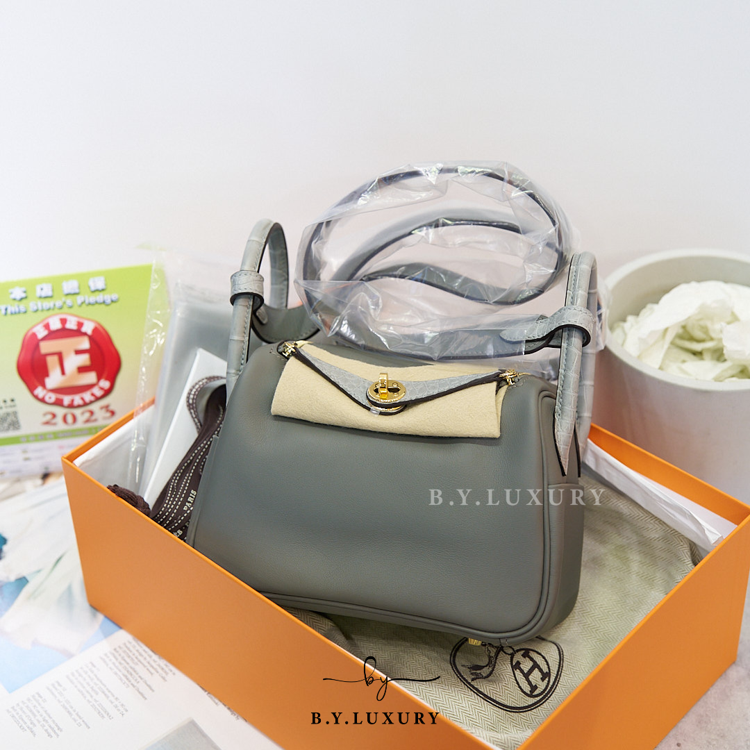 Hermes - Vert Amande Ostrich Lindy with GHW